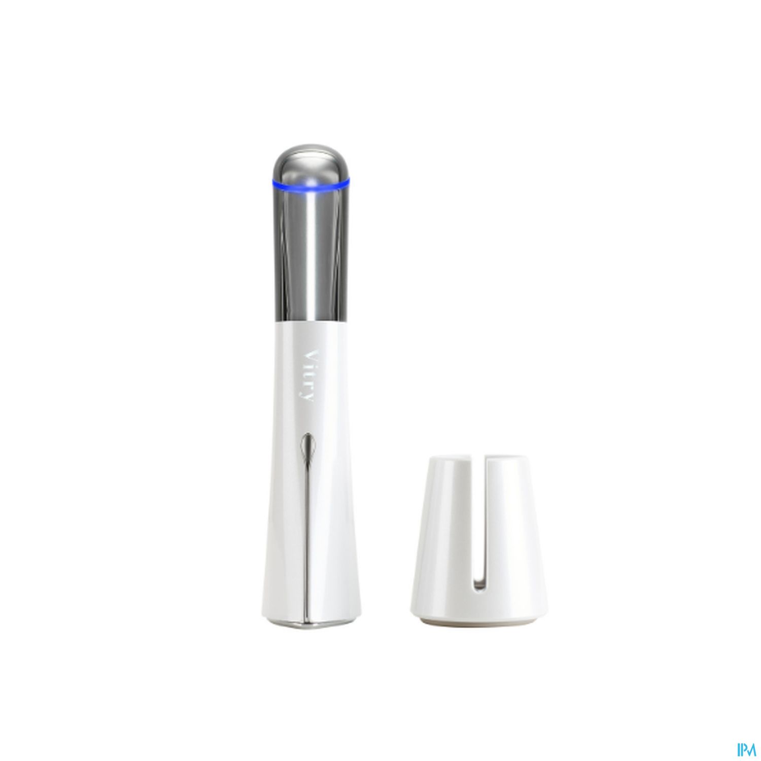 Ein eleganter, schlanker Stift mit einer silbernen Spitze und blauem Licht, neben einer weißen Halterung.