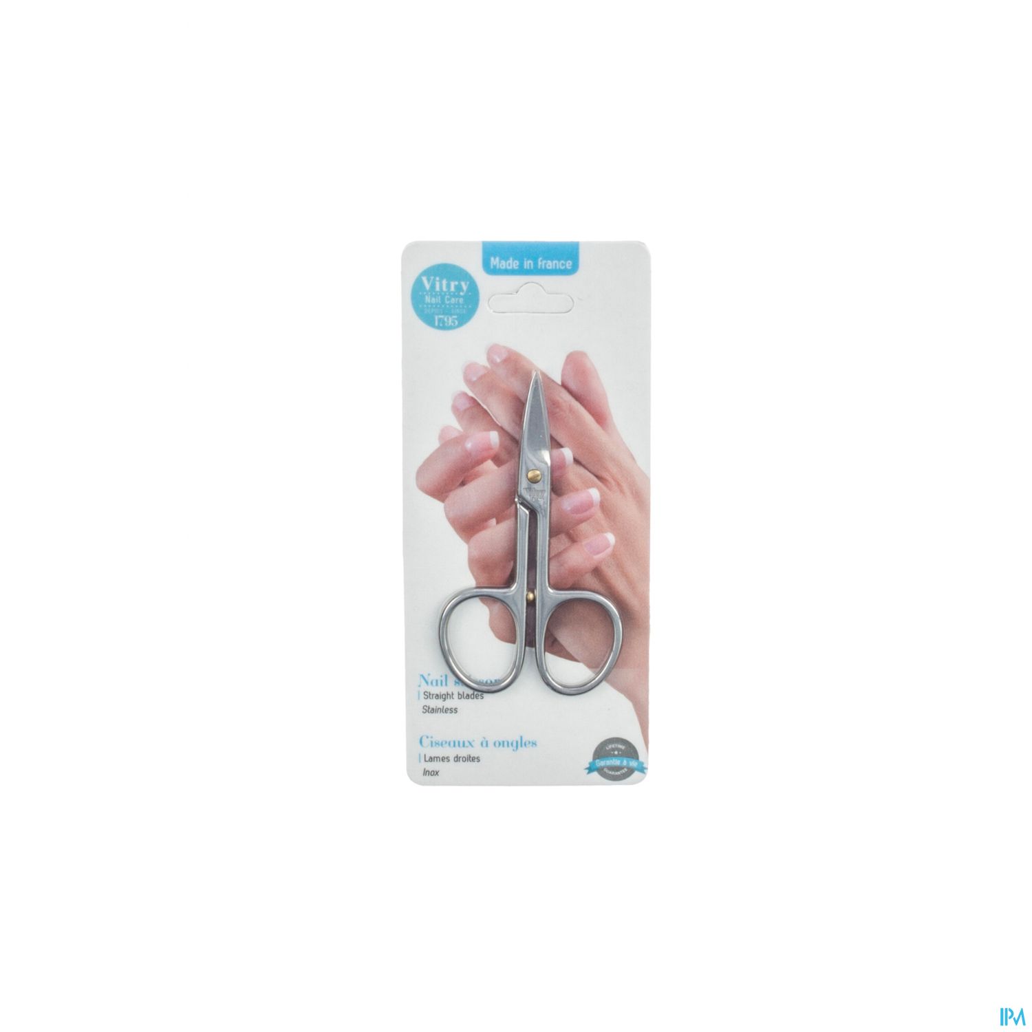 Eine Packung mit einer Nagelschere aus Metall, die auf einer hellen Hintergrundfläche abgebildet ist.